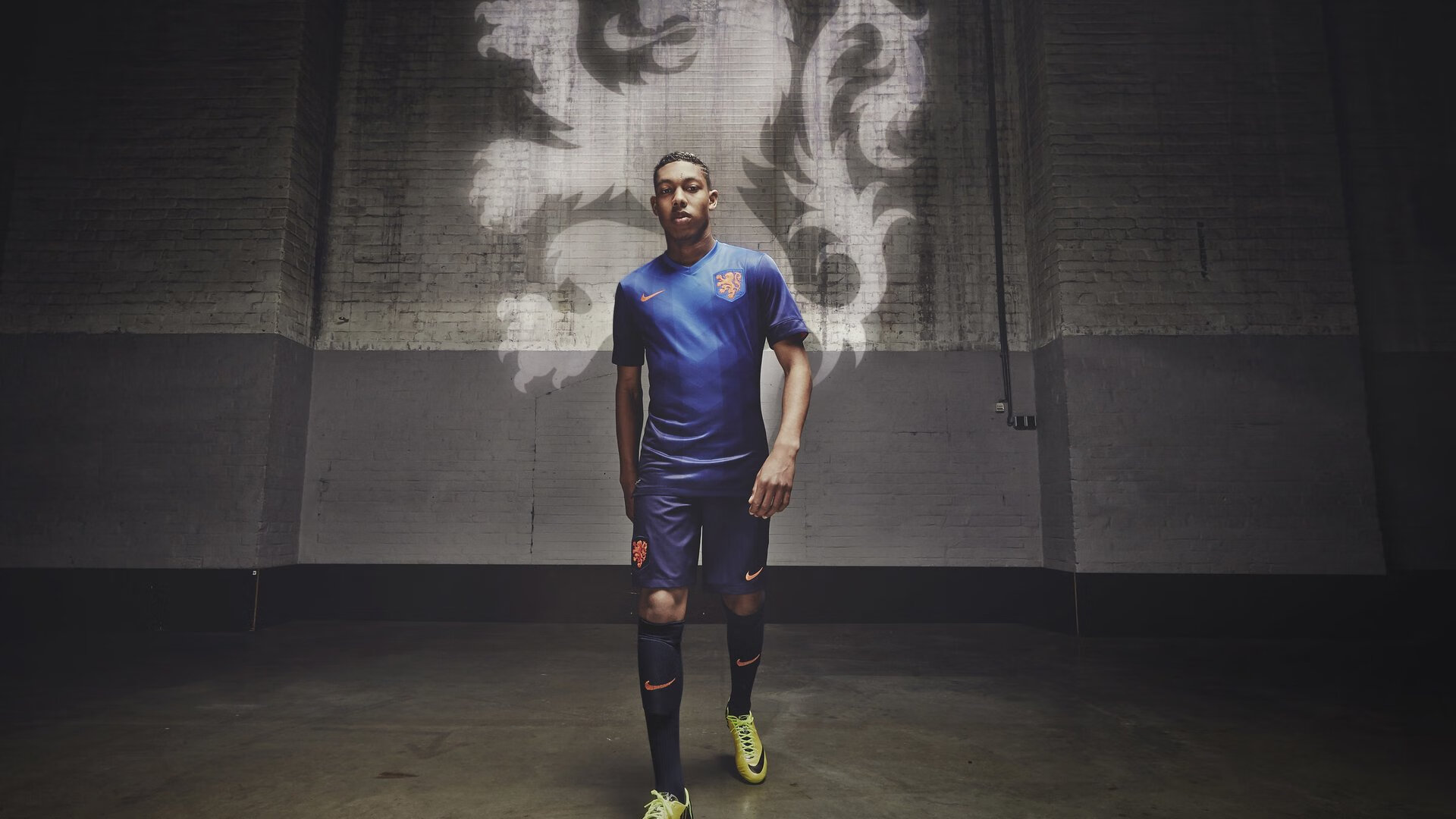 长跑国际邀请赛：肯尼亚运动员再次领跑，刷新赛场纪录，肯尼亚著名长跑运动员